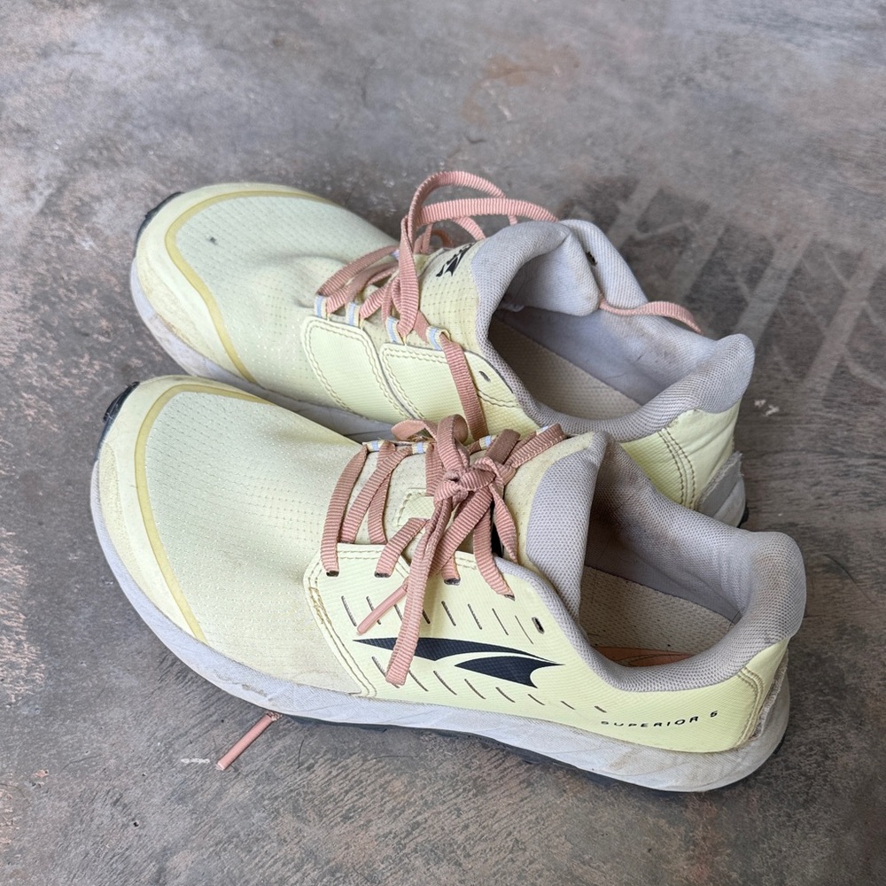 Women’s Altra Superior 5